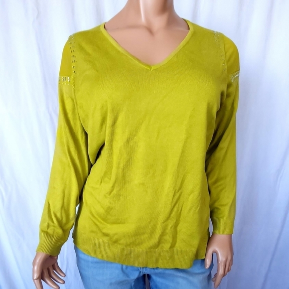 Embellished Mesh Paneled Knit Top - Picture 2 of 9